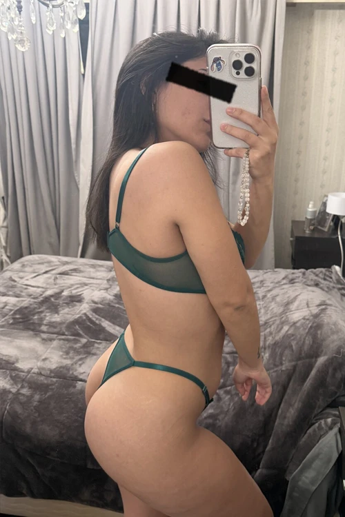 Katrin — 8 / 11