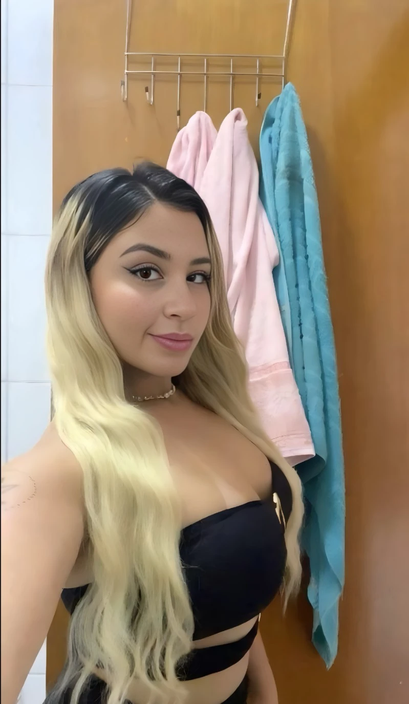 AMANDA 🍒 — 4 / 10
