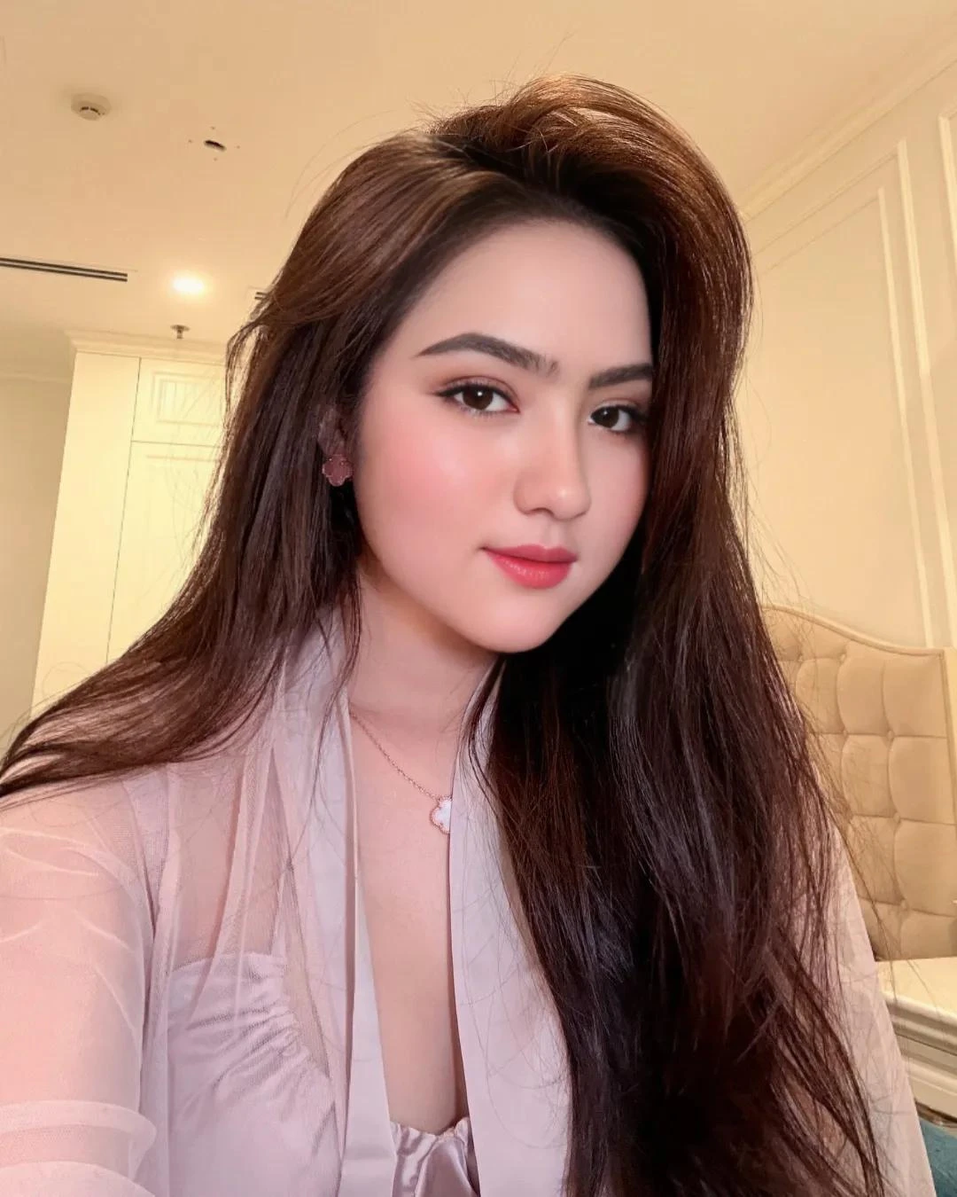 Zoyaa — 3 / 5