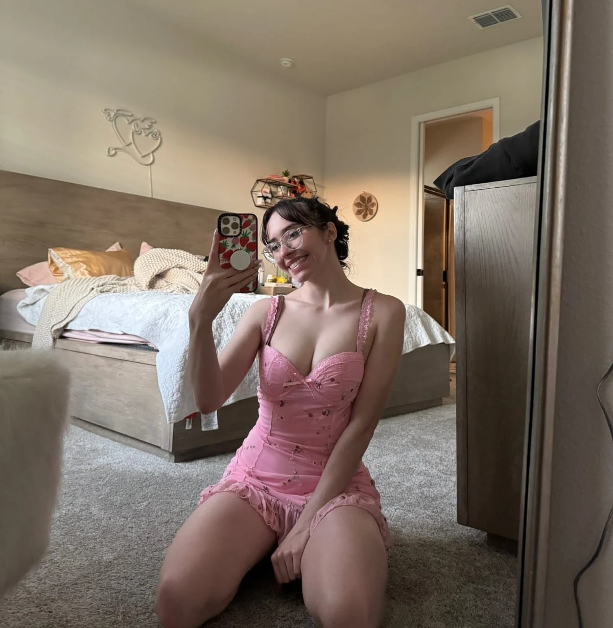 Helen — 4 / 6