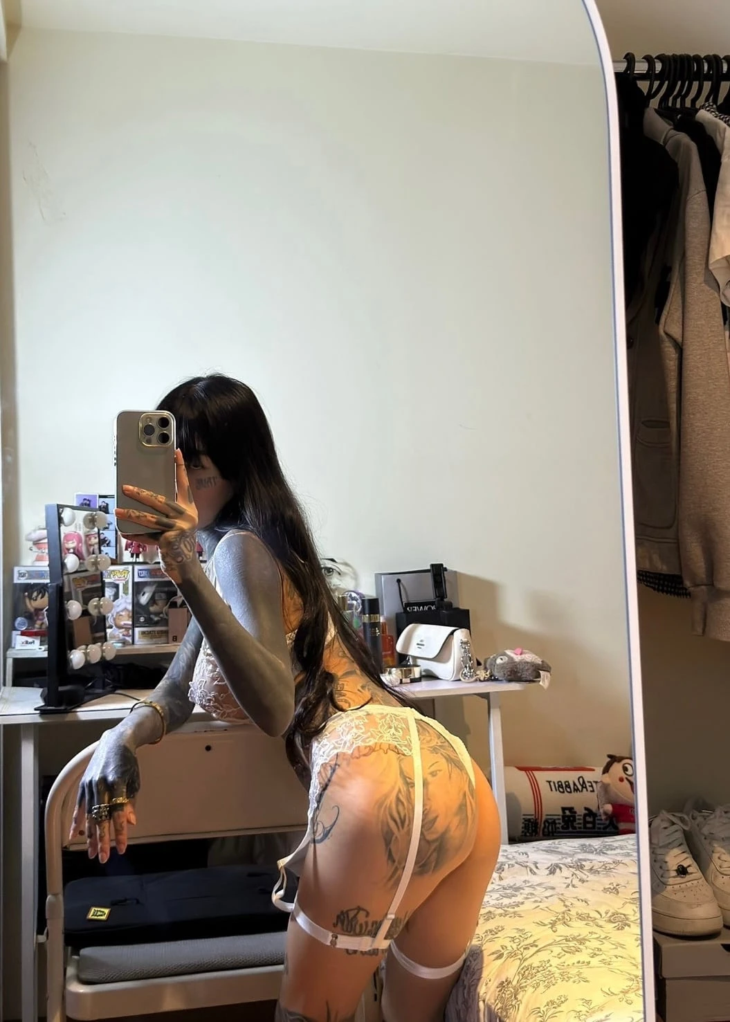 Kim, Escort, Bodrum