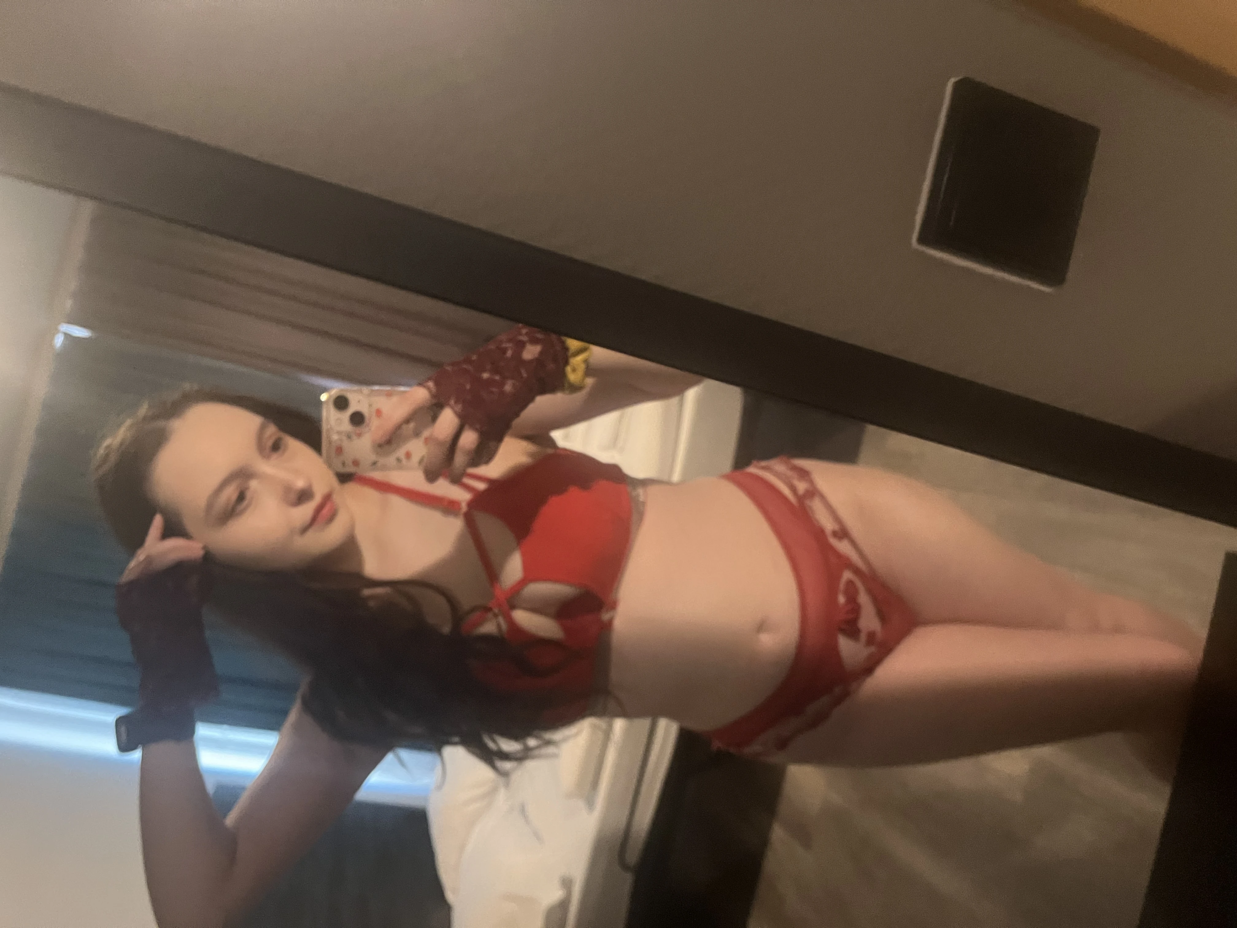 Madam Lira, Escort, Riga