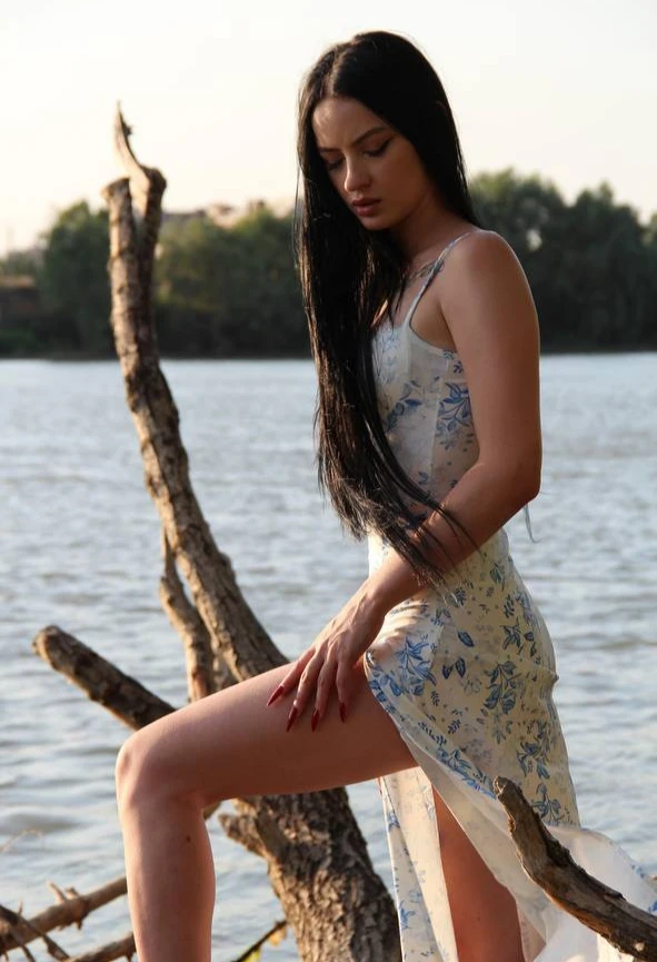 Viktoria — 5 / 7
