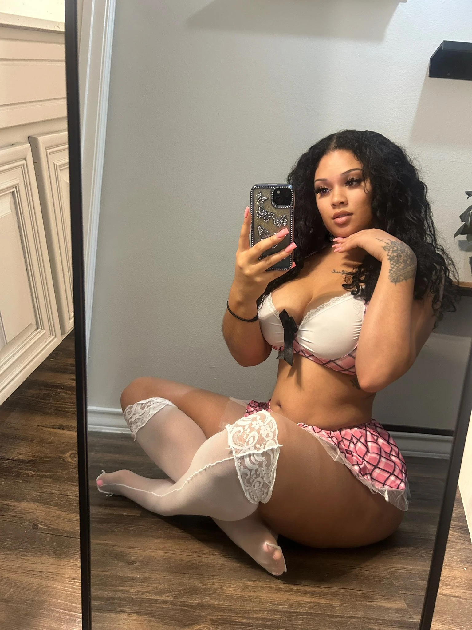 Clara — 2 / 10
