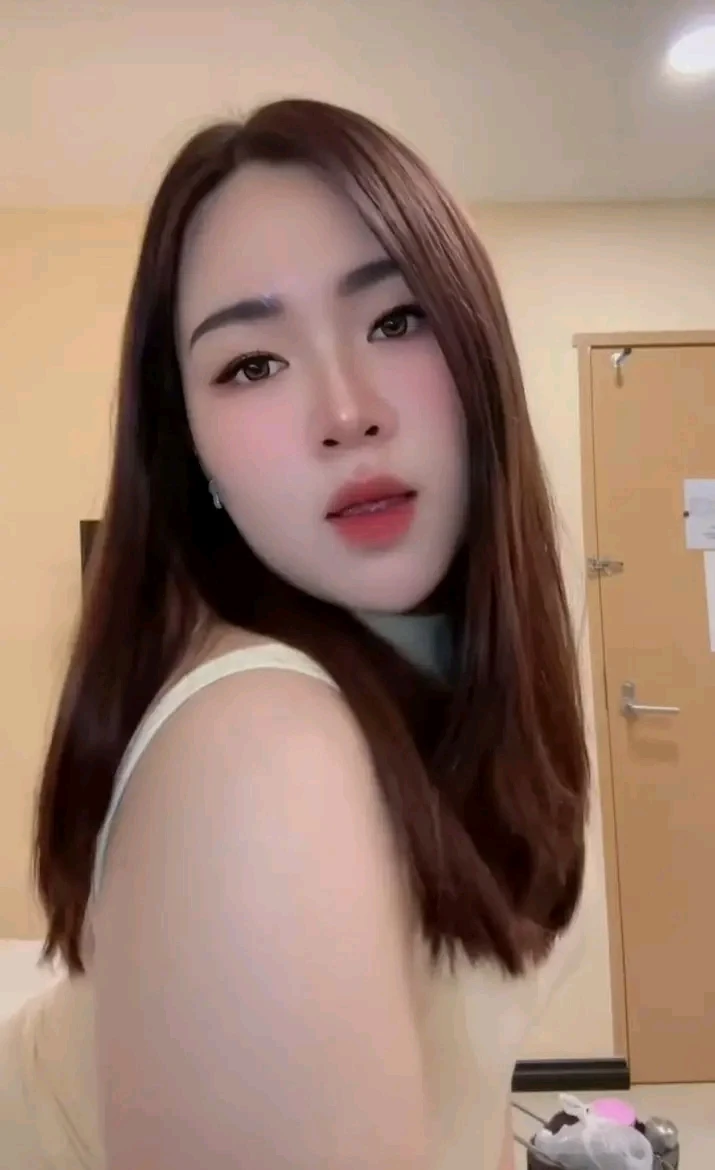 Jesika — 4 / 8