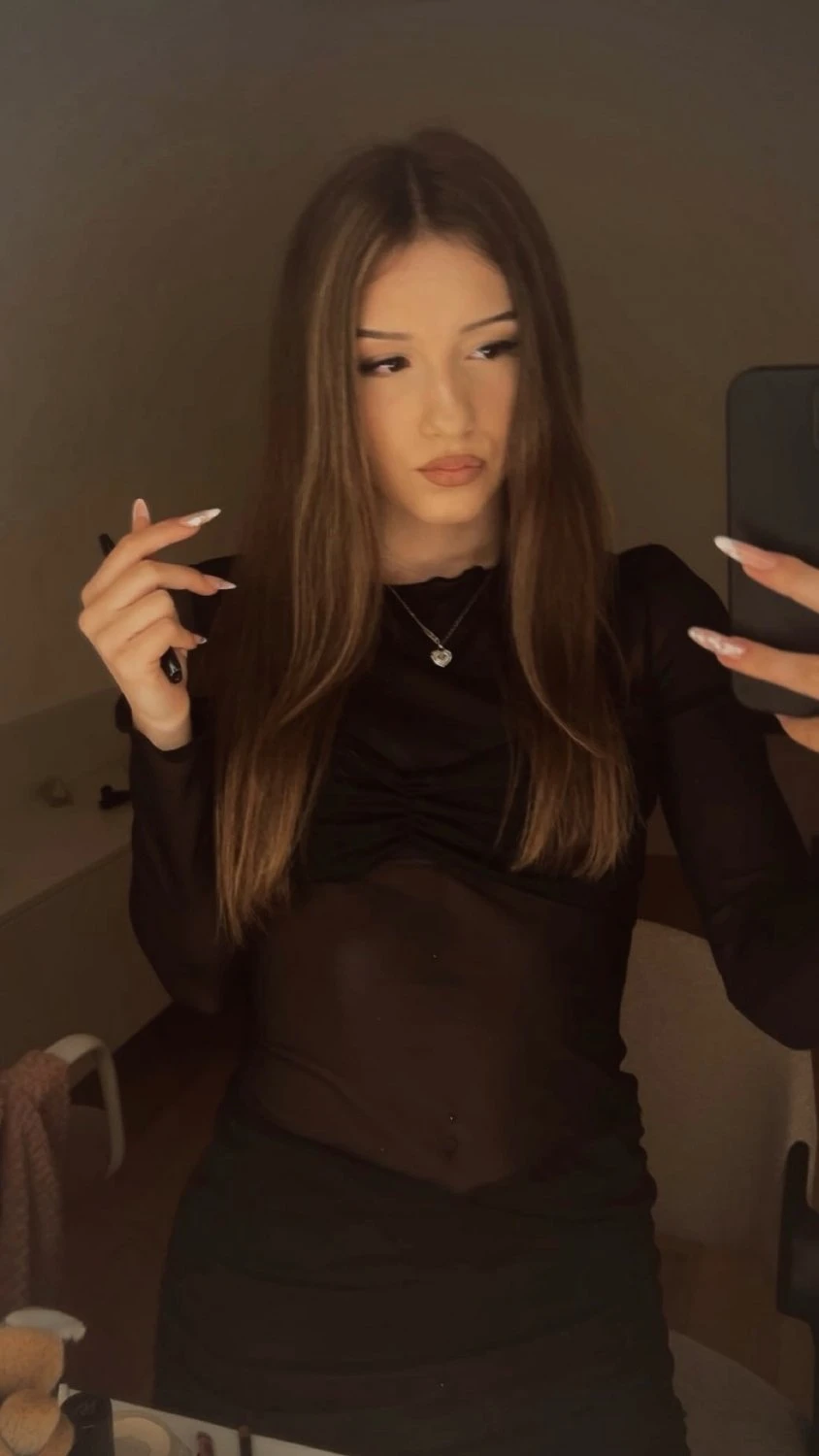 Yasmina — 3 / 11