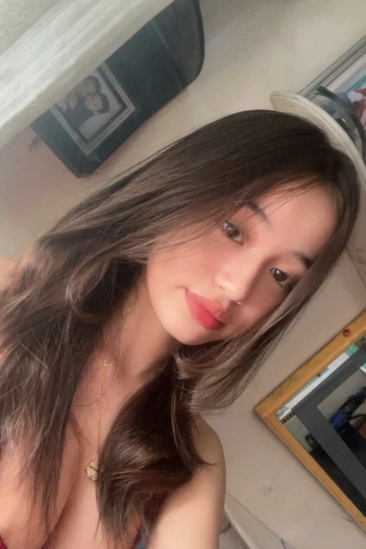 Anika — 3 / 4
