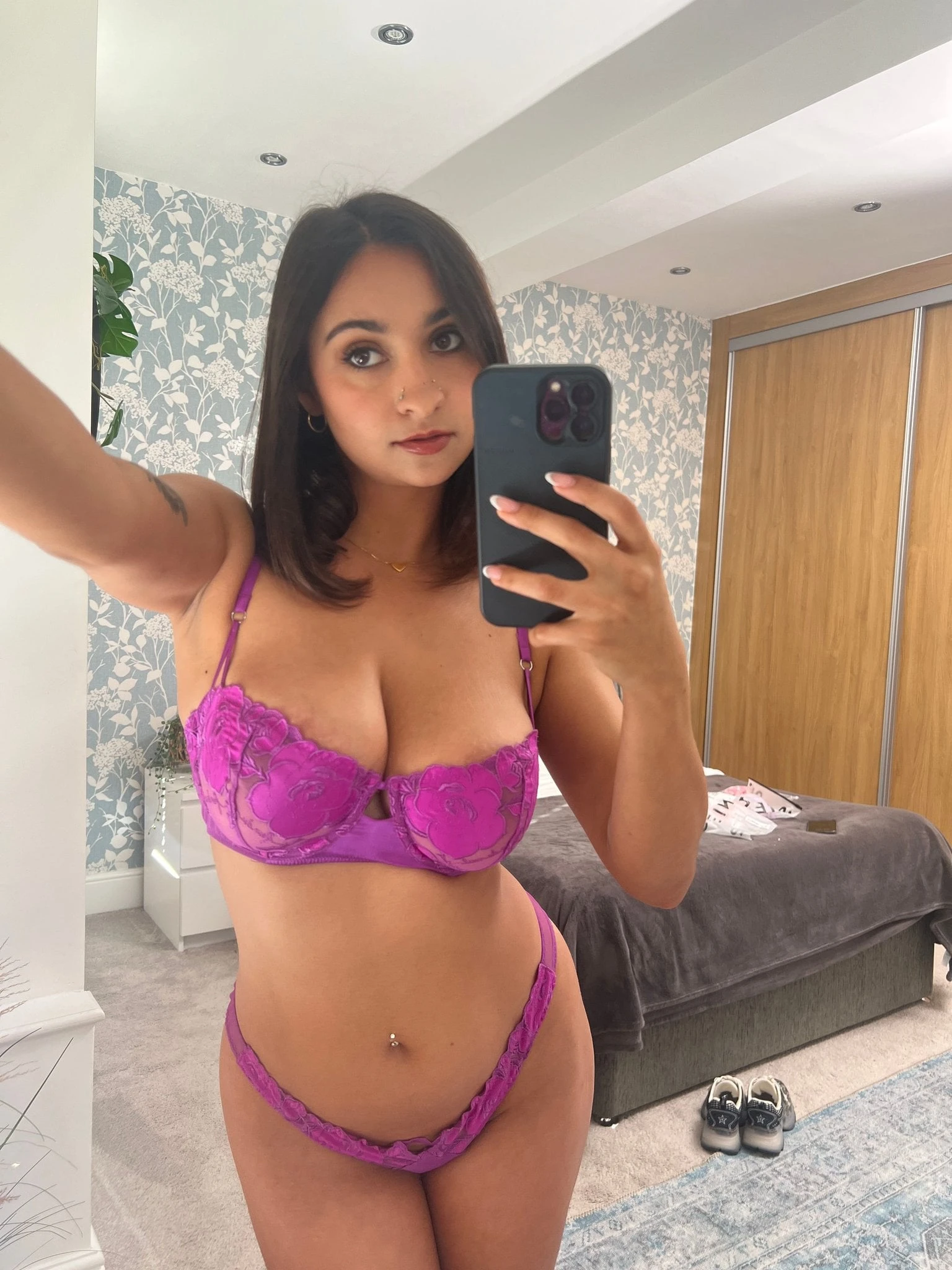 Allies tress, Escort, Zürich