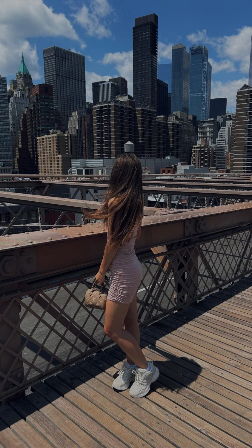 Yasmina — 9 / 11
