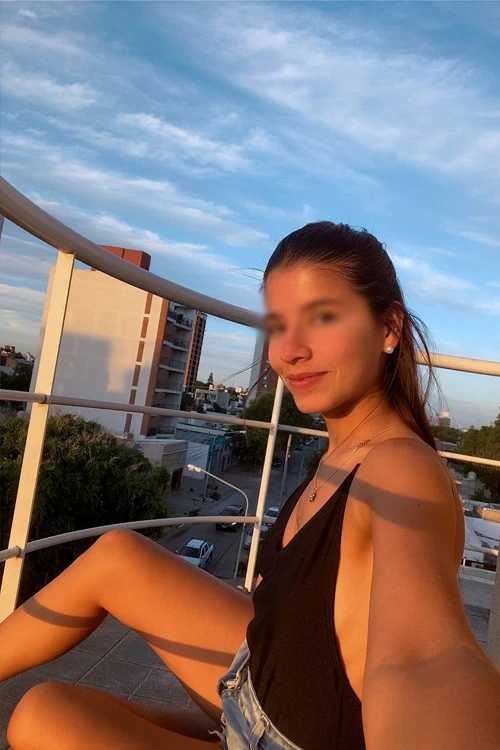 Elena — 5 / 11
