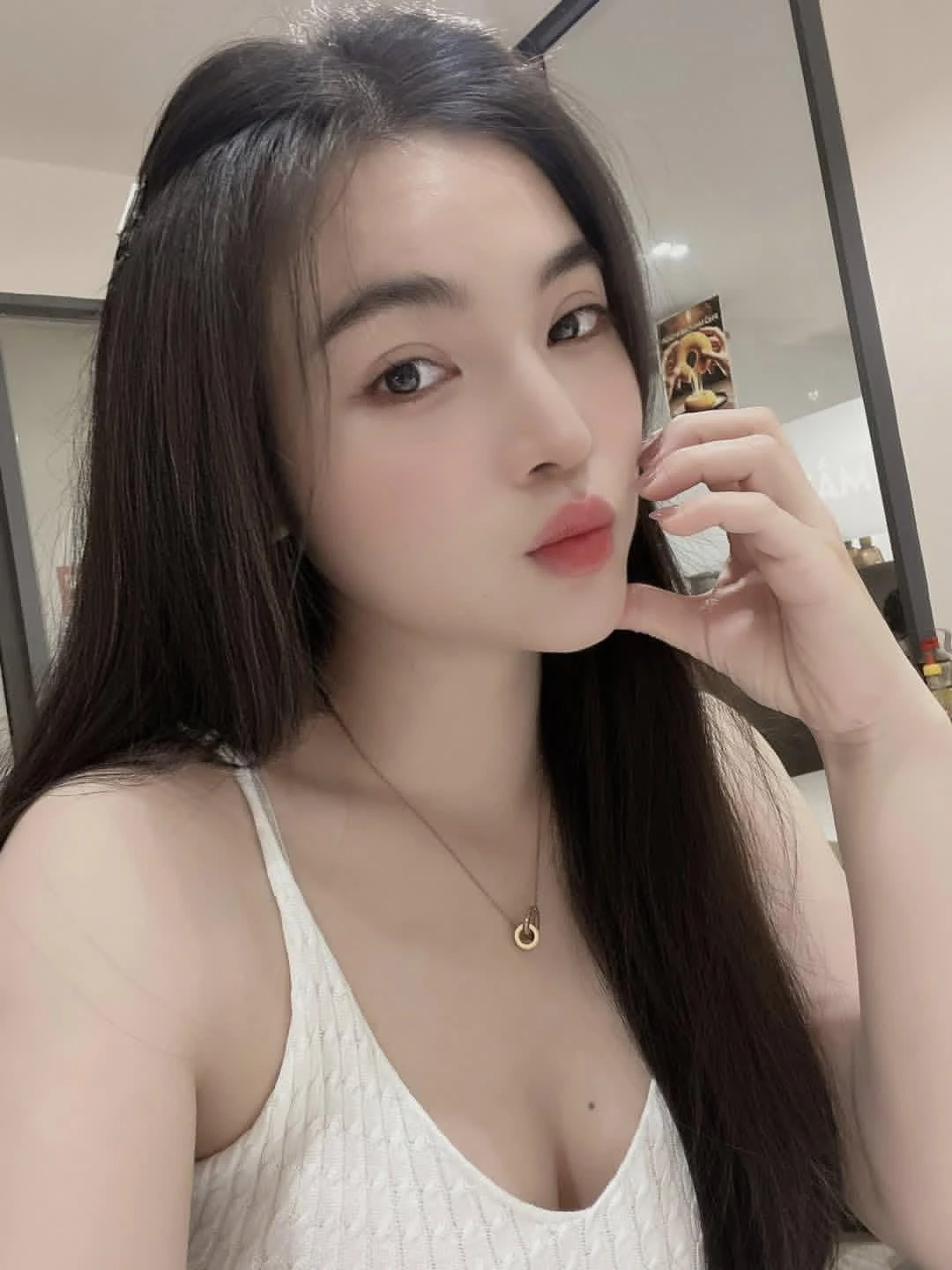 nafira aurelia — 2 / 11