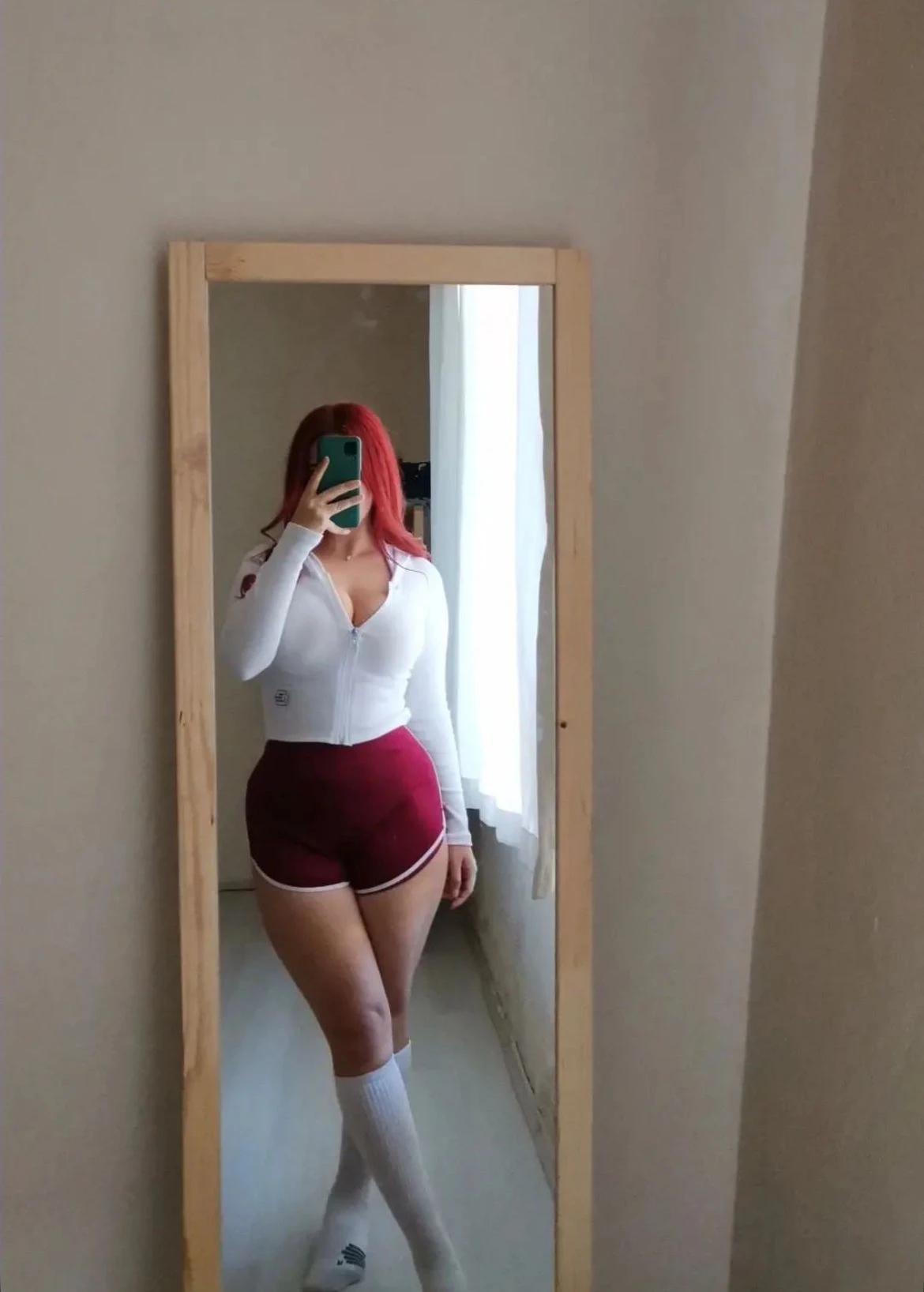 Melina — 3 / 8