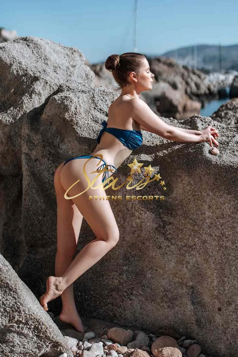 ELIZA AS — 4 / 9